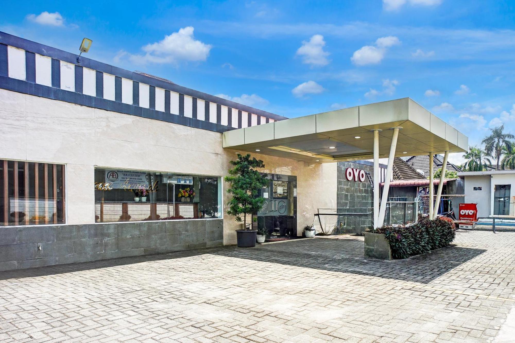 Hotel O Medan City Near Sun Plaza Formerly Residence Anugrah Ngoại thất bức ảnh