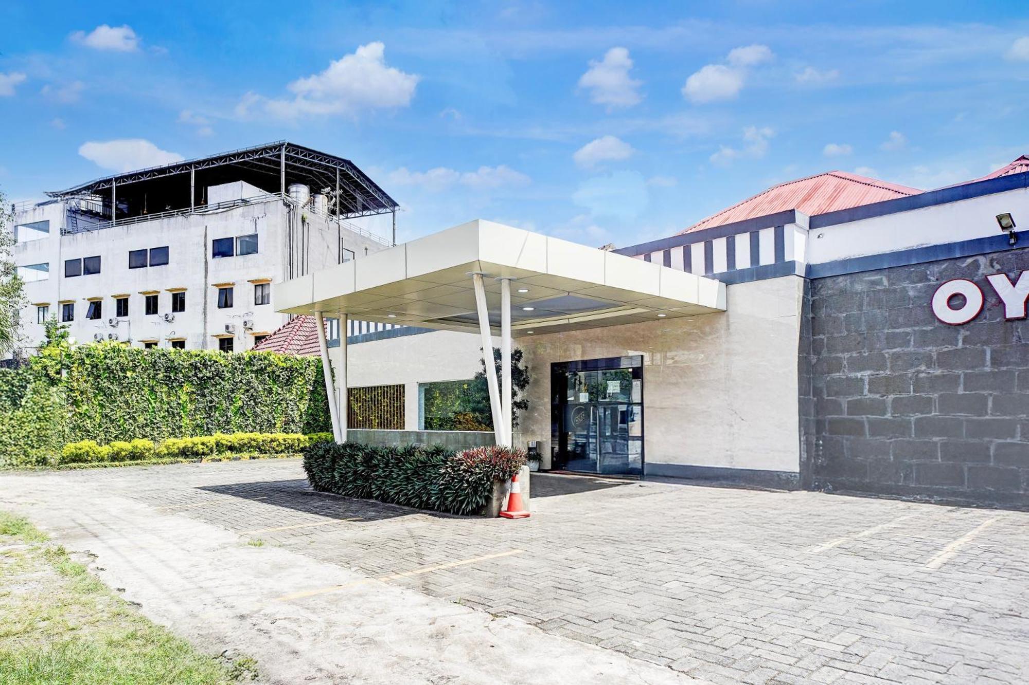 Hotel O Medan City Near Sun Plaza Formerly Residence Anugrah Ngoại thất bức ảnh
